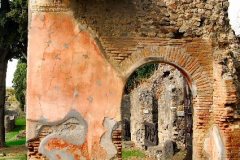 Archway-to-the-Past-Pompeii